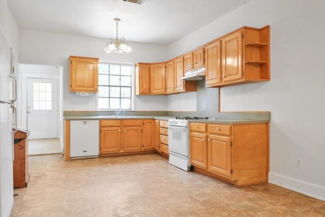 801 S Sutton Street, Mabank, TX 75147