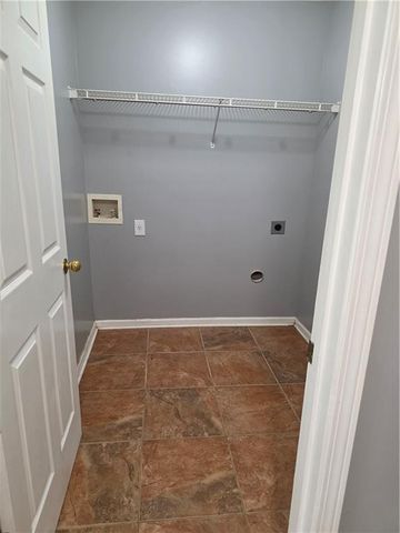 1529 Sydney Pond Circle, Lawrenceville, GA 30046