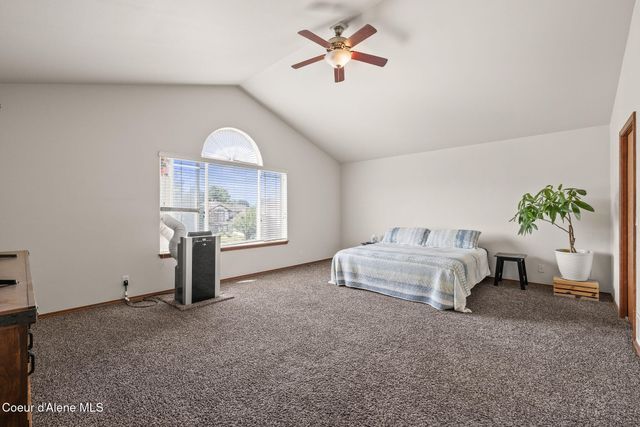 2893 W Strawberry LN, Hayden, ID 83835