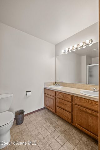 2893 W Strawberry LN, Hayden, ID 83835