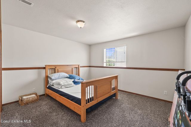 2893 W Strawberry LN, Hayden, ID 83835