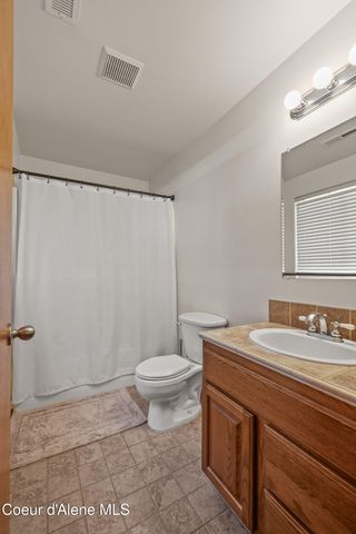 2893 W Strawberry LN, Hayden, ID 83835