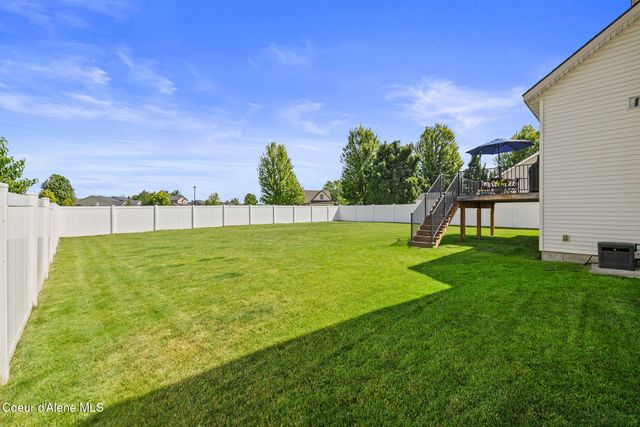 2893 W Strawberry LN, Hayden, ID 83835