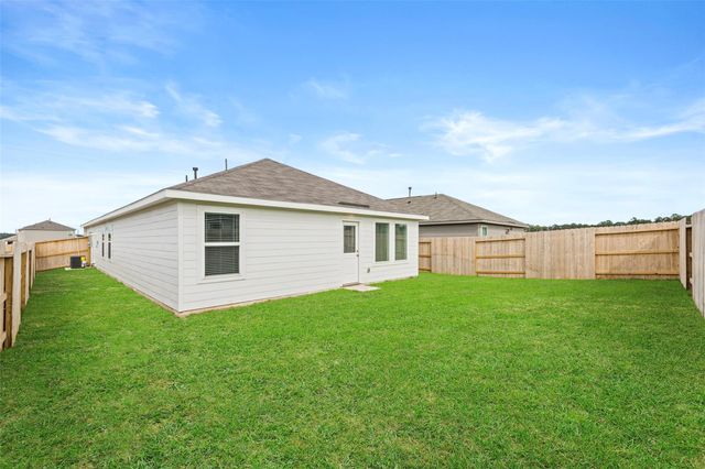 214 Farray Forest Lane, Magnolia, TX 77354