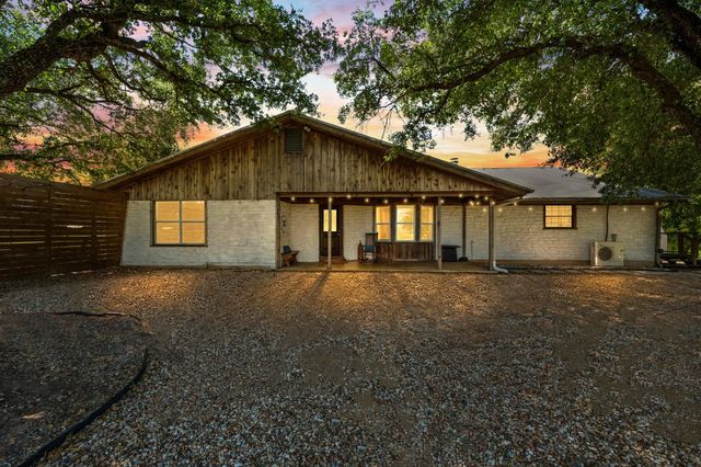 1421 Fm 1660, Hutto, TX 78634