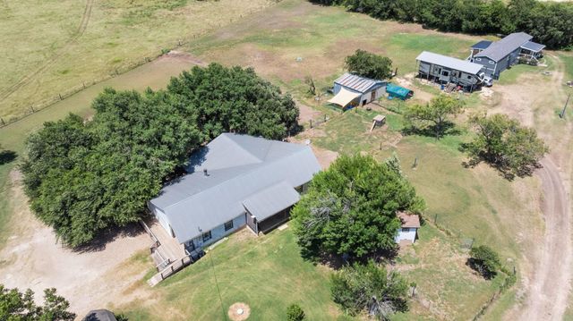 1421 Fm 1660, Hutto, TX 78634