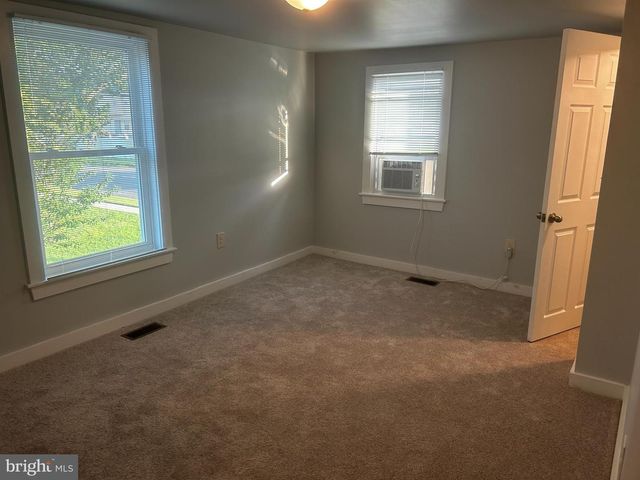 552 SICKLER AVE, Sicklerville, NJ 08081