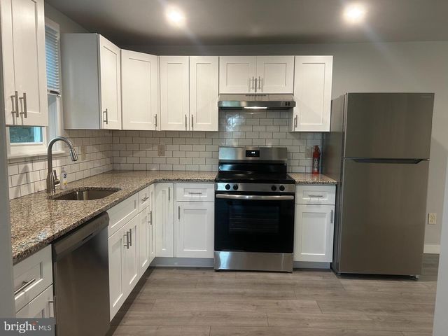 552 SICKLER AVE, Sicklerville, NJ 08081