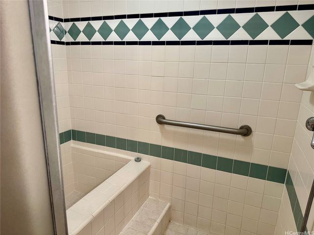 2440 Kuhio Street 2103, Honolulu, HI 96815