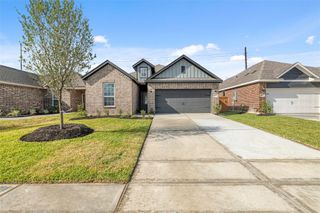 2554 Green Jasper Drive, Iowa Colony, TX 77583