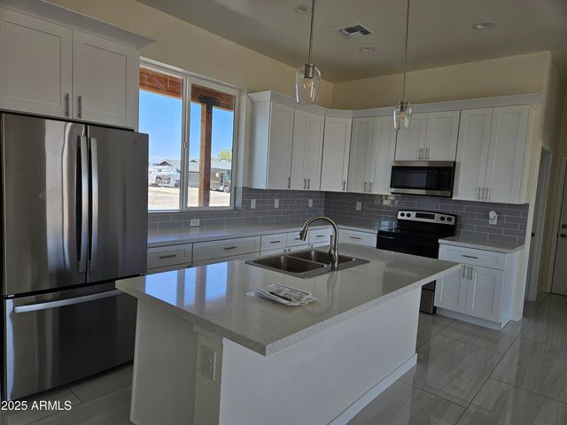 4433 E PINTO Drive, Eloy, AZ 85131