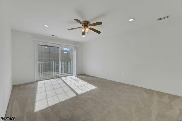 103 Riverwalk Way, Clifton City, NJ 07014