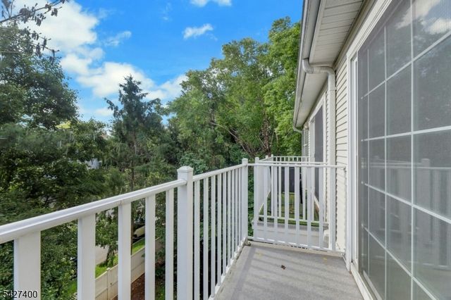 103 Riverwalk Way, Clifton City, NJ 07014