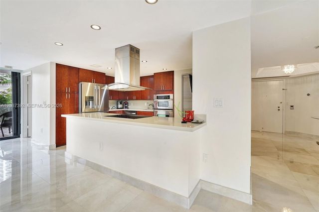 4000 Island Boulevard 402, Aventura, FL 33160