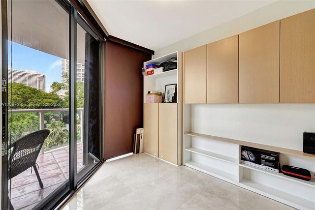 4000 Island Boulevard 402, Aventura, FL 33160