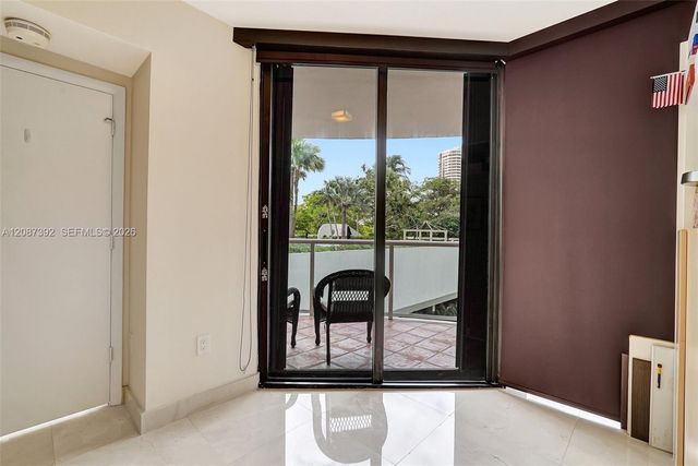 4000 Island Boulevard 402, Aventura, FL 33160