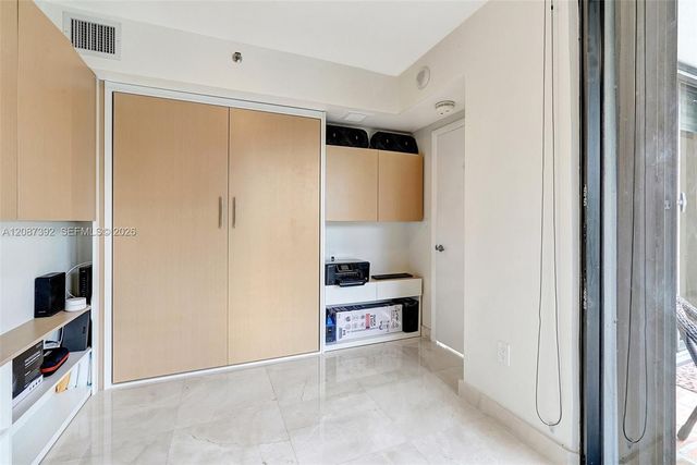 4000 Island Boulevard 402, Aventura, FL 33160