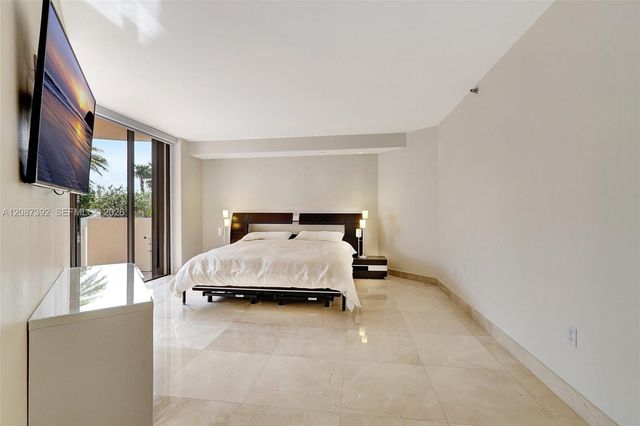 4000 Island Boulevard 402, Aventura, FL 33160