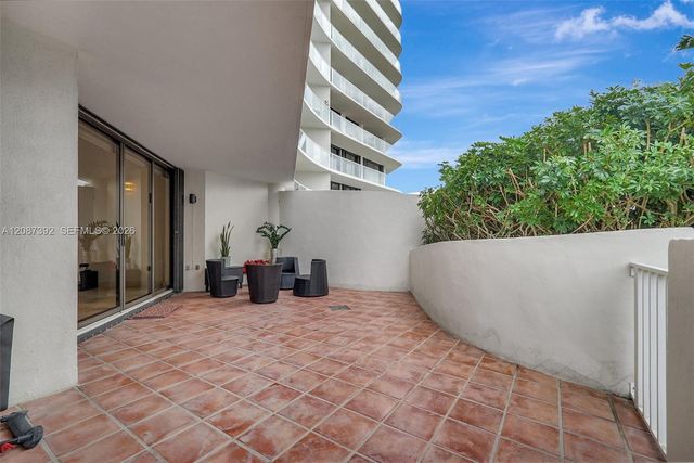 4000 Island Boulevard 402, Aventura, FL 33160