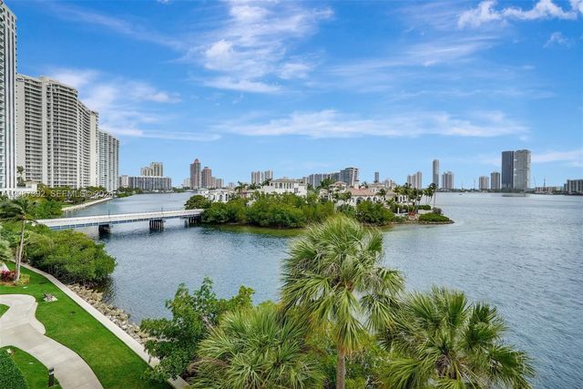 4000 Island Boulevard 402, Aventura, FL 33160