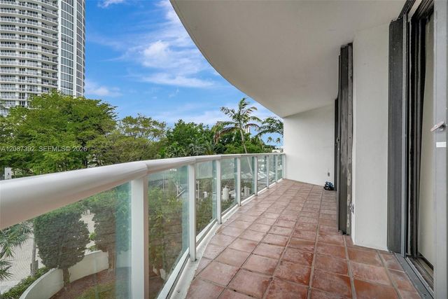 4000 Island Boulevard 402, Aventura, FL 33160