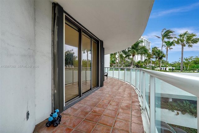4000 Island Boulevard 402, Aventura, FL 33160