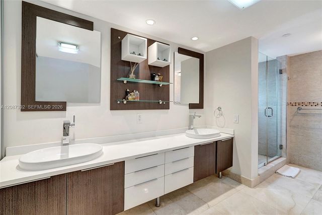 4000 Island Boulevard 402, Aventura, FL 33160