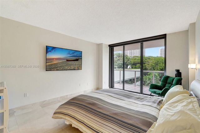 4000 Island Boulevard 402, Aventura, FL 33160