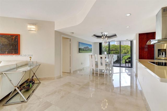 4000 Island Boulevard 402, Aventura, FL 33160