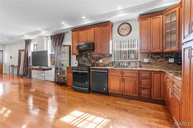 4254 Humphrey Street, St Louis, MO 63116