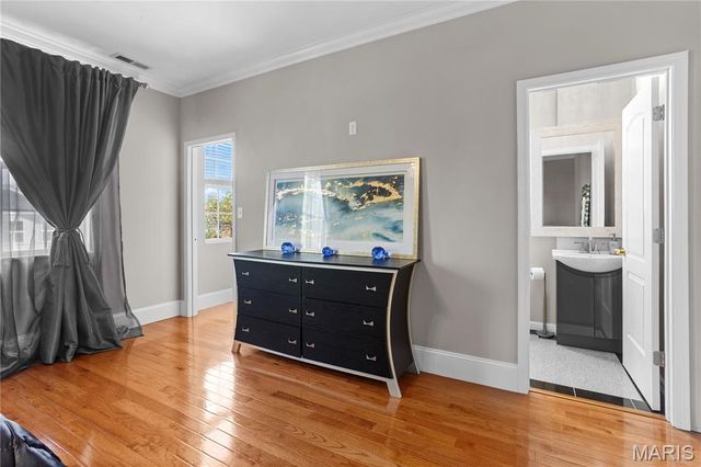 4254 Humphrey Street, St Louis, MO 63116