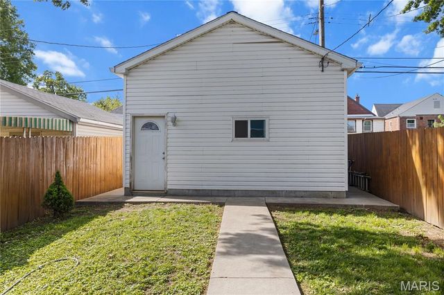 4254 Humphrey Street, St Louis, MO 63116