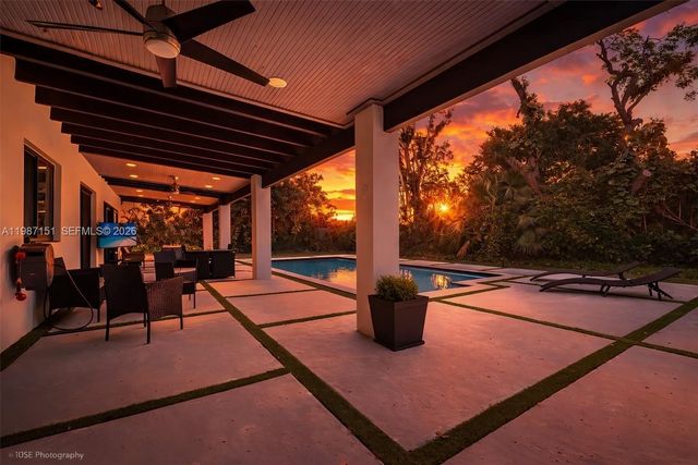 17203 SW 78th Pl, Palmetto Bay, FL 33157