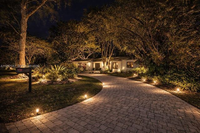 17203 SW 78th Pl, Palmetto Bay, FL 33157