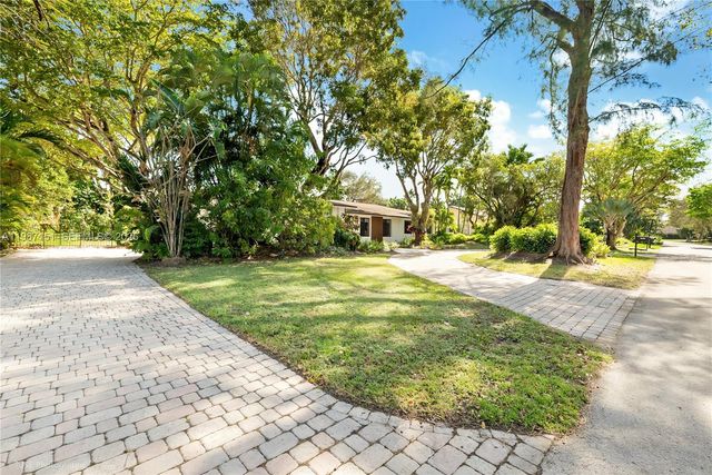 17203 SW 78th Pl, Palmetto Bay, FL 33157