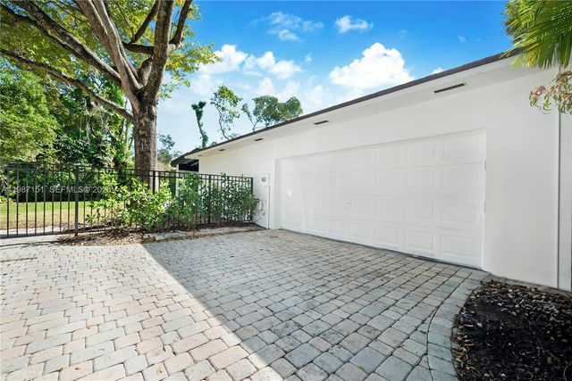 17203 SW 78th Pl, Palmetto Bay, FL 33157