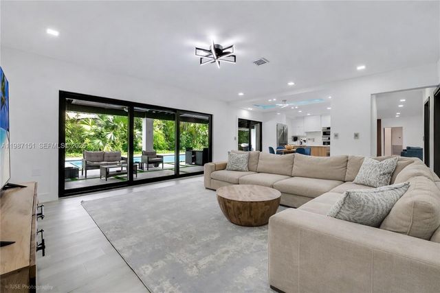 17203 SW 78th Pl, Palmetto Bay, FL 33157