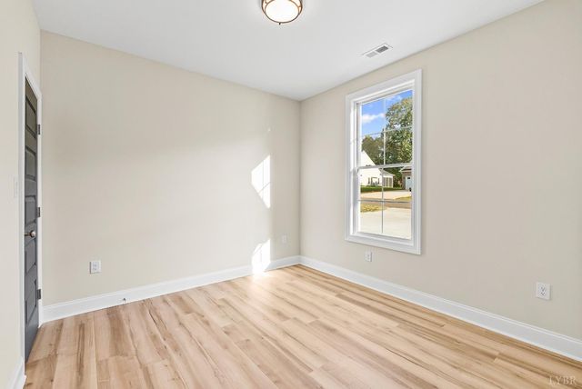 1295 Boonsboro Meadows Drive, Lynchburg, VA 24503