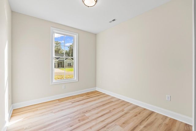 1295 Boonsboro Meadows Drive, Lynchburg, VA 24503