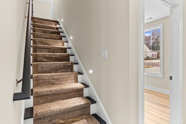 1295 Boonsboro Meadows Drive, Lynchburg, VA 24503