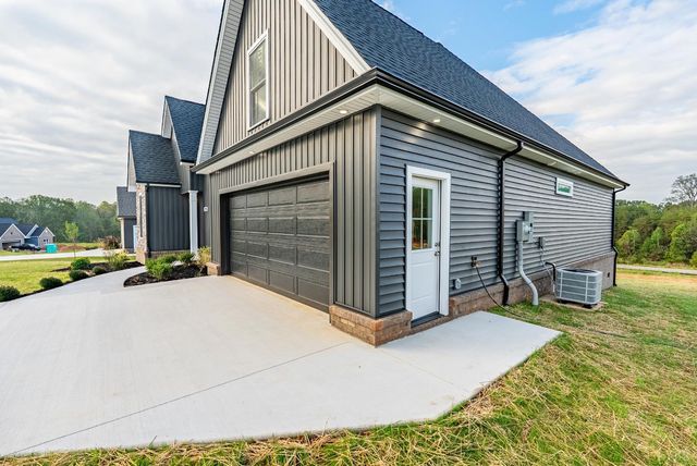 1295 Boonsboro Meadows Drive, Lynchburg, VA 24503