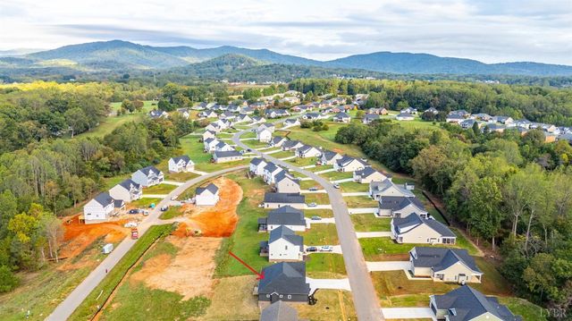 1295 Boonsboro Meadows Drive, Lynchburg, VA 24503