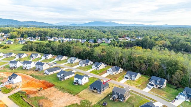 1295 Boonsboro Meadows Drive, Lynchburg, VA 24503