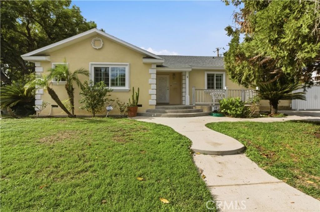 11131 Dempsey, Granada Hills (los Angeles), CA 91344