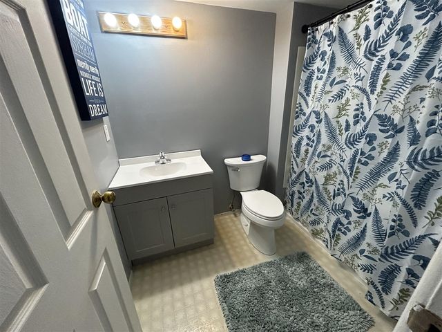 1225 S Maple Road 307, Ann Arbor, MI 48103