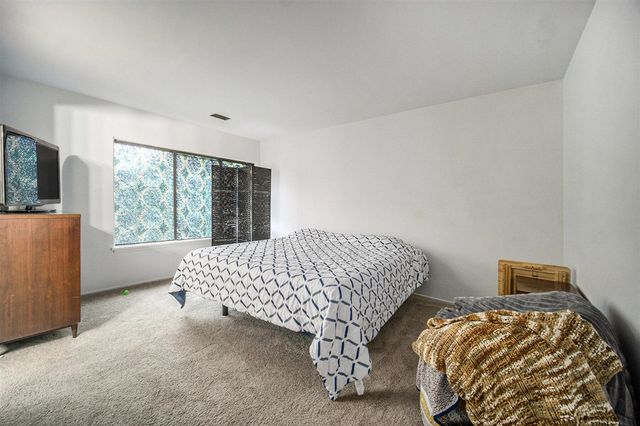 1225 S Maple Road 307, Ann Arbor, MI 48103