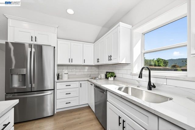1038 Division St, Pleasanton, CA 94566