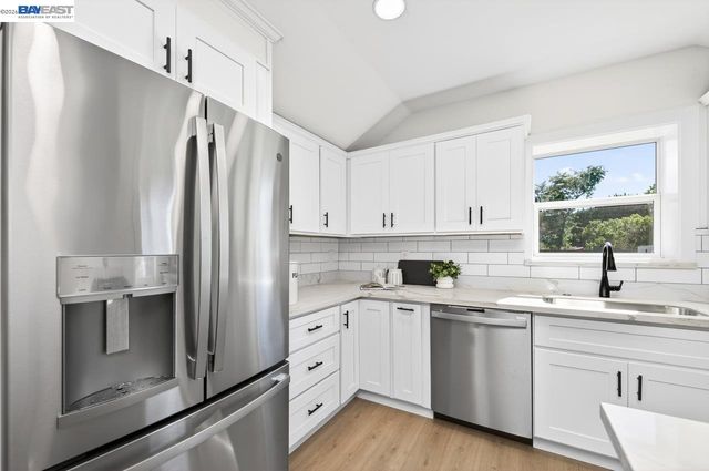 1038 Division St, Pleasanton, CA 94566
