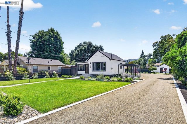 1038 Division St, Pleasanton, CA 94566