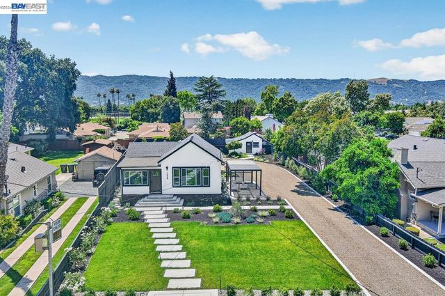 1038 Division St, Pleasanton, CA 94566